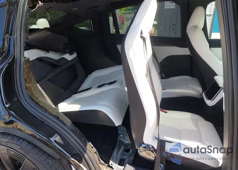 2022 Tesla Model X Plaid Tri Motor All-Wheel Drive from USA, damaged, VIN 7SAXCBE66NF332809